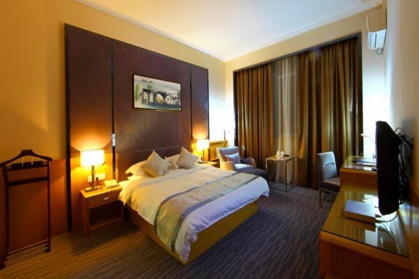 Bama Holiday Villa Hotel & suites (Hechi)